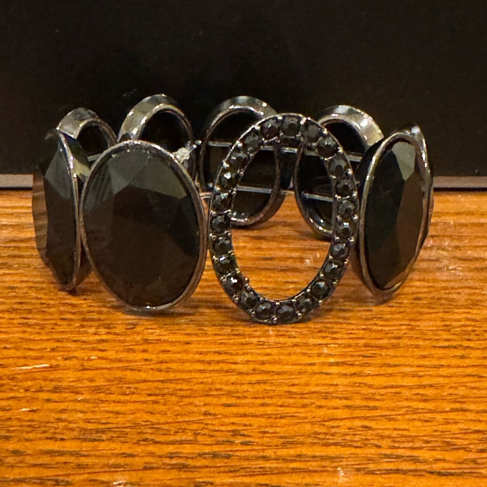Black rhinestone stretch Bracelet